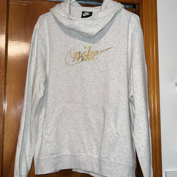 Nike Tops - Nike hoodie